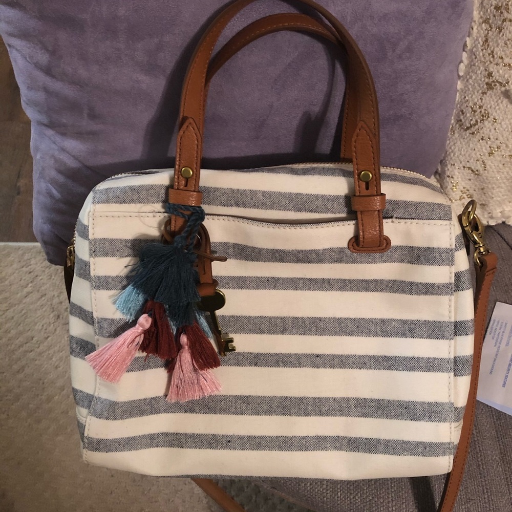 SOLD Fossil satchel